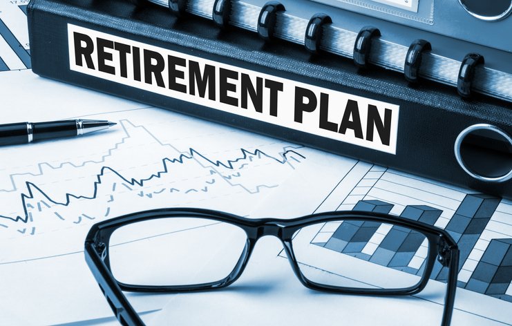 Close-up of a retirement plan label on a document folder.